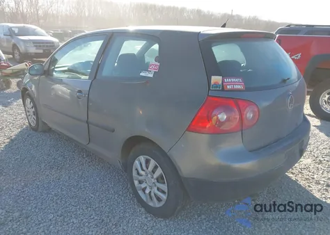 2007 Volkswagen Rabbit 2-Door z USA, uszkodzony, nr VIN WVWBR71KX7W054260